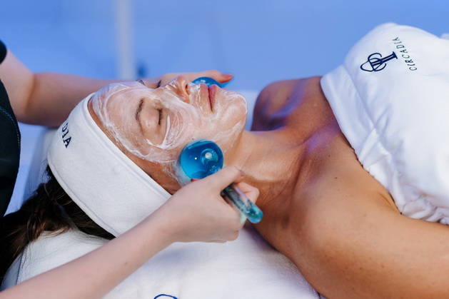 90 min facial.png
